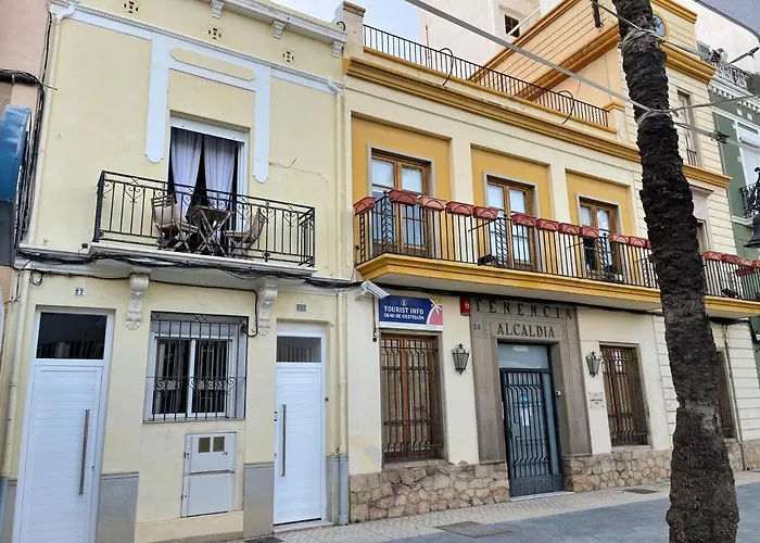Centrally Located Spacious Private Apartment Buenavista In Grao With Rooftop