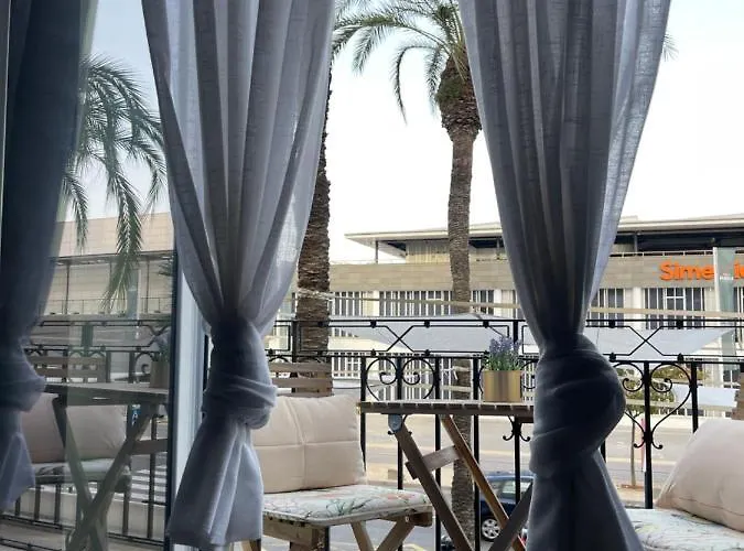 Centrally Located Spacious Private Apartment Buenavista In Grao With Rooftop